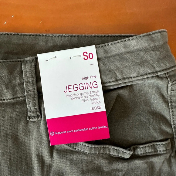 NWT SO high rise jegging in Army Green size 18 - Picture 4 of 4